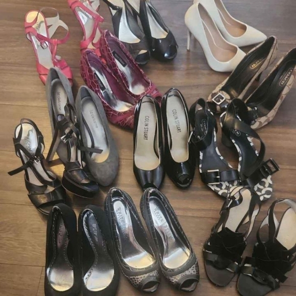 Shoes - Picture 1 of 4